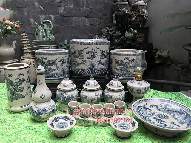 Mua Đồ Thờ Cúng Bằng Gốm Sứ Bát Tràng Chính Hãng Ở Đâu?