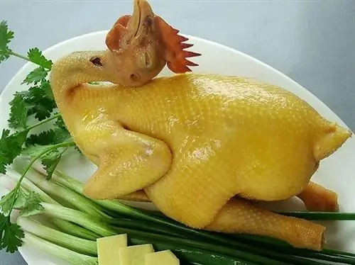 Cách Luộc Gà Cúng Tất Niên Thơm Ngon, Da Vàng Óng, Không Bị Nứt ...