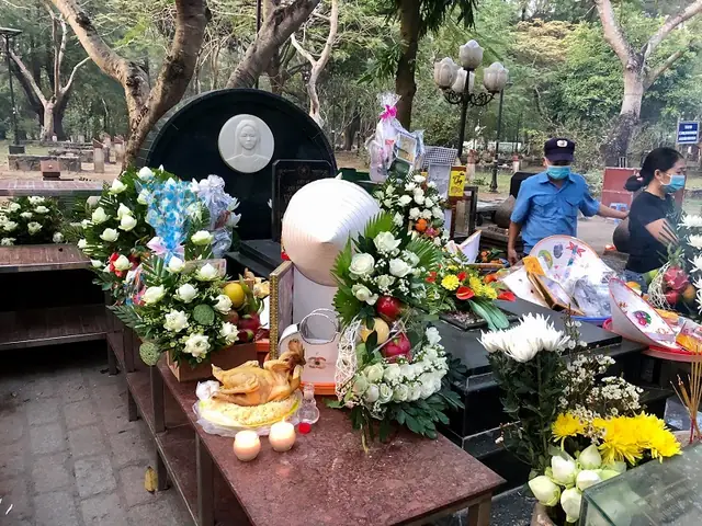 Mua Lễ Cúng Cô Sáu Côn Đảo: Bảng Giá & Kinh Nghiệm Chuẩn Bị Lễ Vật Đầy Đủ Nhất