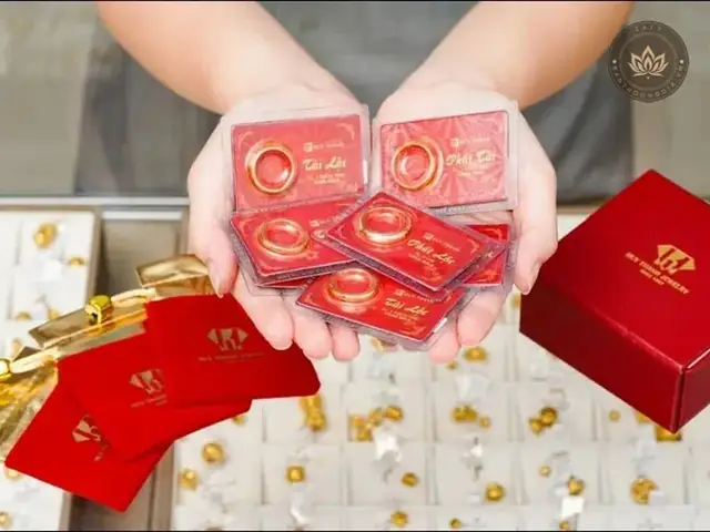 Mua Vàng Ngày Vía Thần Tài: Giải Đáp Thắc Mắc Về Việc Cúng Bái