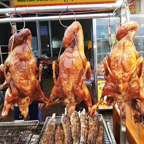 Vịt Quay Lá Móc Mật Ở Phú Quốc - Việt Anh Foods