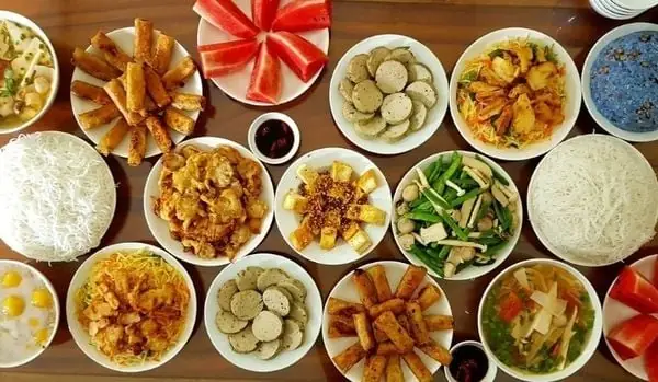 Cẩm Nang Chuẩn Bị Đồ Cúng Mùng 1 Đầu Tháng: Lễ Vật Đầy Đủ Cầu Bình An, Tài Lộc