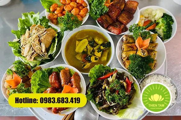 Mùng 1 Tết Nên Cúng Chay Hay Mặn: Giải Đáp Chi Tiết Và Ý Nghĩa Truyền Thống