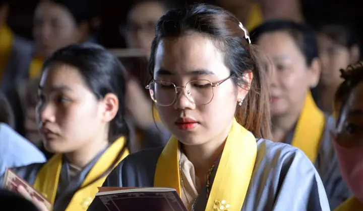 Phương Pháp Và Lợi Ích Của Việc Tu Tập Bát Quan Trai | Giác Ngộ Online