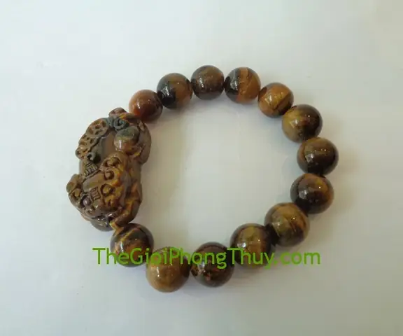 Năm Kỷ Hợi Cúng Gì? Chi Tiết Các Mâm Cỗ & Bài Văn Khấn Cúng Giao Thừa