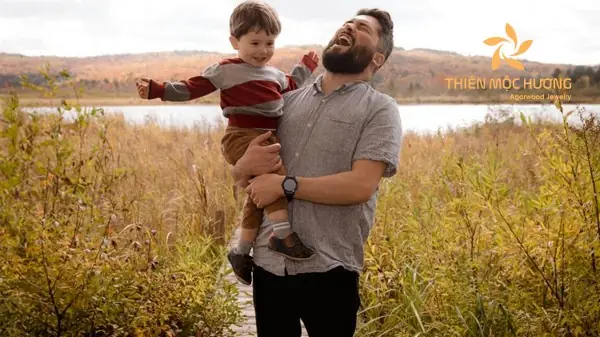 Nằm Mơ Thấy Bố Đã Mất Hiện Về: Giải Mã Chi Tiết Ý Nghĩa Tâm Linh Và Tâm Lý