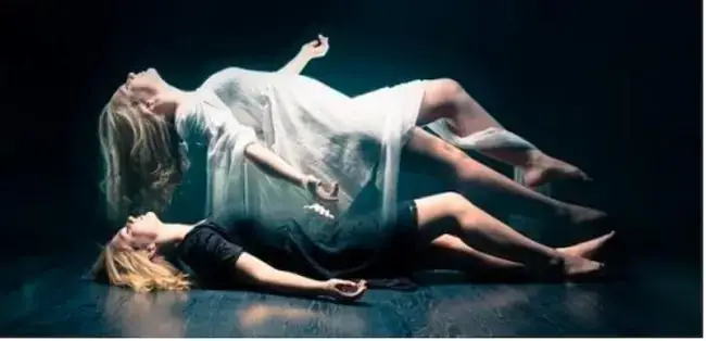 Giải Mã Giấc Mơ Thấy Bố Mẹ Đã Mất: Gợi Ý Con Số Và Góc Nhìn Tâm Linh Sâu Sắc