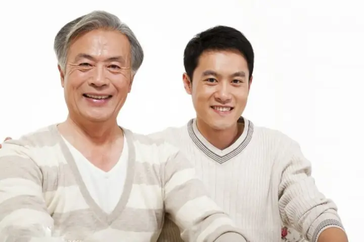 Giải Mã Giấc Mơ: Nằm Mơ Thấy Bố Ruột Đánh Con Gì?