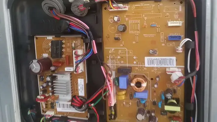 Giải Mã Giấc Mơ Thấy Chuột Cắn Tay: Điềm Báo Gì & Con Số May Mắn