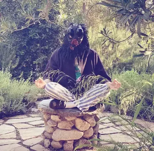 Giải Mã Giấc Mơ Thấy Có Người La Thích Mình: Điềm Báo Gì & Nên Đánh Con Số Nào?