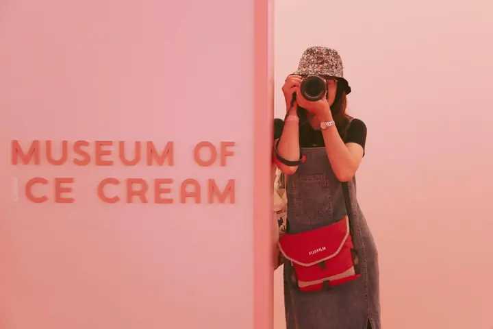 Giải Mã Chiêm Bao Thấy Đám Ma: Điềm Báo Gì & Con Số May Mắn