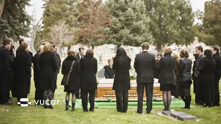 Giải Mã Chi Tiết Ý Nghĩa Giấc Mơ Thấy Đám Tang Người Lạ Và Các Con Số May Mắn