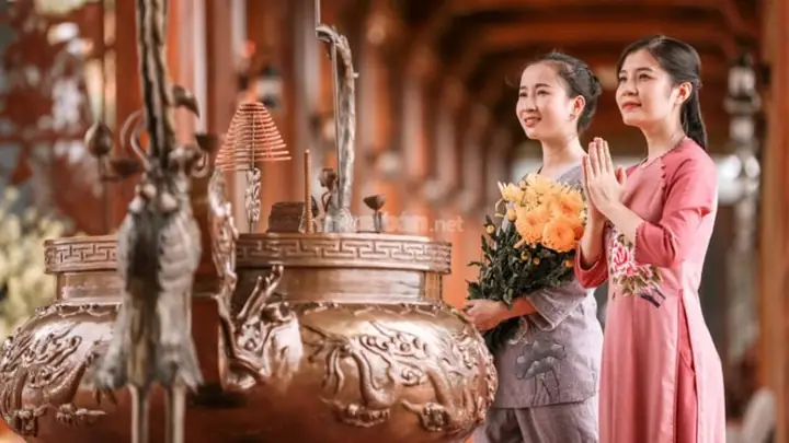 Nằm Mơ Thấy Đi Chùa Là Điềm Gì? Giải Mã Chi Tiết Các Giấc Mơ Phổ Biến