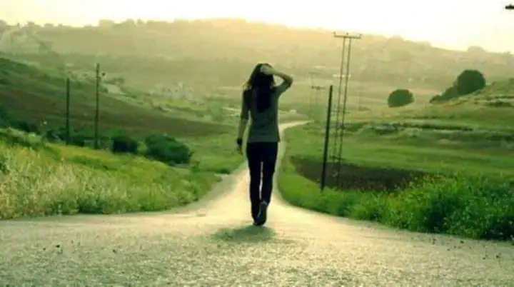 Giải Mã Chi Tiết Ý Nghĩa Giấc Mơ Thấy Đi Lạc Đường & Con Số May Mắn