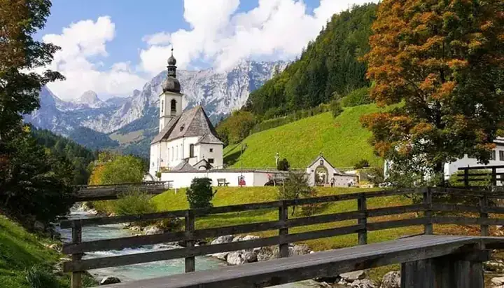 Giải Mã Ý Nghĩa Giấc Mơ Thấy Đi Lễ Nhà Thờ: Những Thông Điệp Tâm Linh Bạn Cần Biết