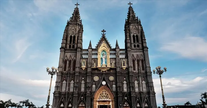 Nằm Mơ Thấy Đọc Kinh Đánh Số May: Giải Mã Ý Nghĩa Và Con Số Chuẩn Xác