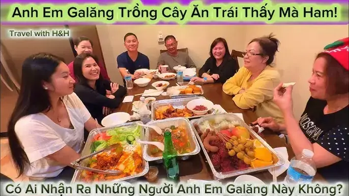 Giải Mã Chi Tiết Ý Nghĩa Nằm Mơ Thấy Đông Người Ăn Tiệc: Điềm Báo Và Con Số May Mắn