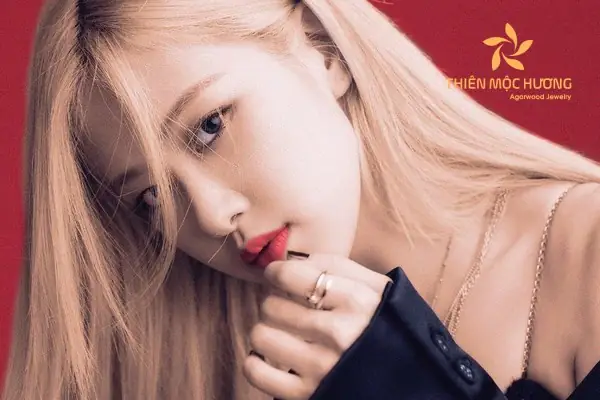 Nằm Mơ Thấy Idol Là Người Yêu Mình: Giải Mã Ý Nghĩa Và Những Điềm Báo Ẩn Giấu