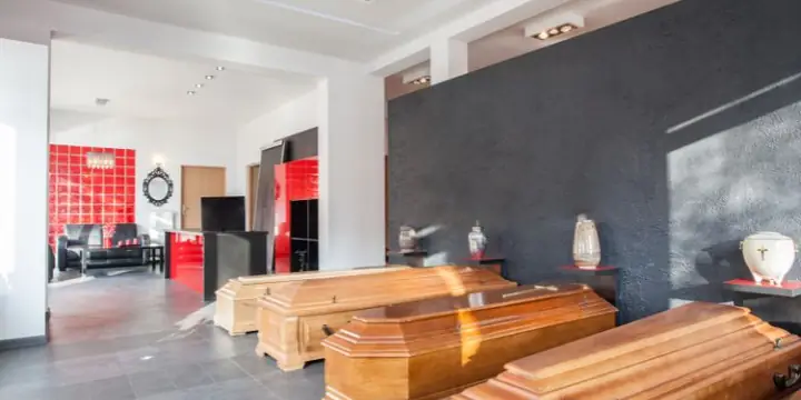 Giải Mã Giấc Mơ Thấy Mẹ Quan Âm: Bí Ẩn Tâm Linh Và Những Con Số May Mắn