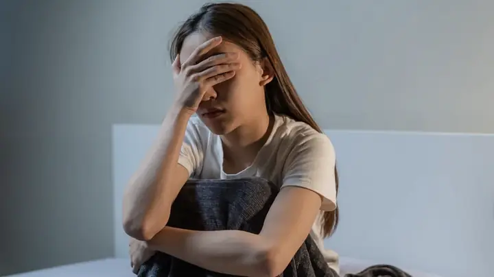 Nằm Mơ Thấy Mình Đeo Khăn Tang: Giải Mã Chi Tiết Ý Nghĩa Điềm Báo