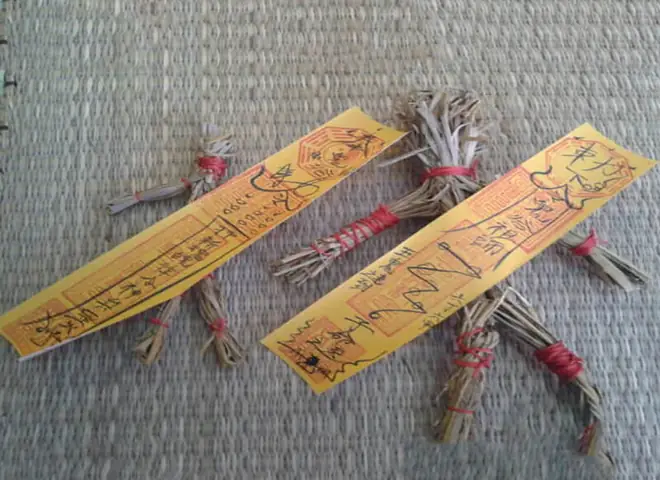 Giải Mã Giấc Mơ Thấy Người Khác Bị Bỏ Bùa: Điềm Báo Hay Thông Điệp Từ Tiềm Thức?