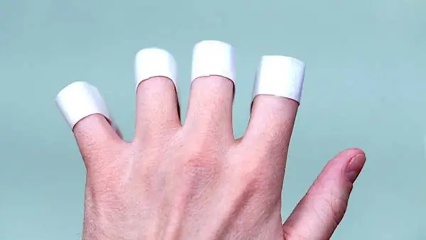 Giải Mã Giấc Mơ Thấy Người Khác Cụt Tay: Điềm Báo Gì Và Con Số May Mắn