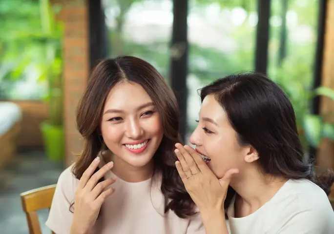 Giải Mã Chi Tiết: Nằm Mơ Thấy Người Khác Khóc Trước Mặt Mình Là Điềm Gì?