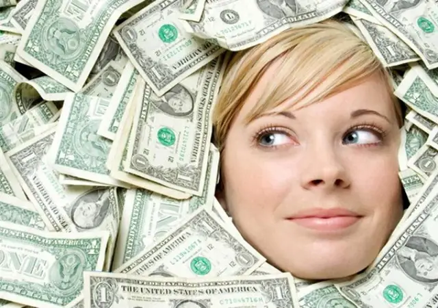 Giải Mã Giấc Mơ Thấy Người Khác Cho Tiền: Điềm Báo Gì Và Con Số May Mắn?