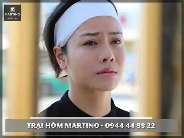 Giải Mã Chi Tiết Ý Nghĩa Giấc Mơ Thấy Người Thân Đeo Khăn Tang Từ Góc Nhìn Tâm Lý Và Văn Hóa