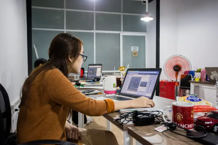 Giải Mã Giấc Mơ Thấy Người Yêu Cũ: Tâm Lý, Điềm Báo Và Những Con Số May Mắn