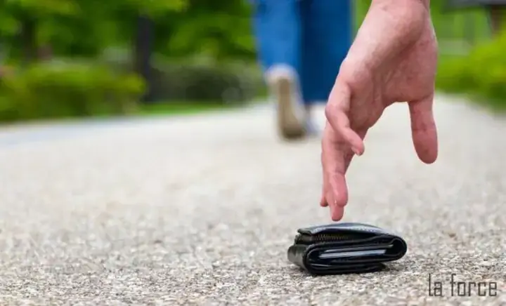 Giải Mã Giấc Mơ Thấy Nhặt Được Tiền Và Trả Lại: Chi Tiết Ý Nghĩa Tâm Linh, Tâm Lý Và Điềm Báo