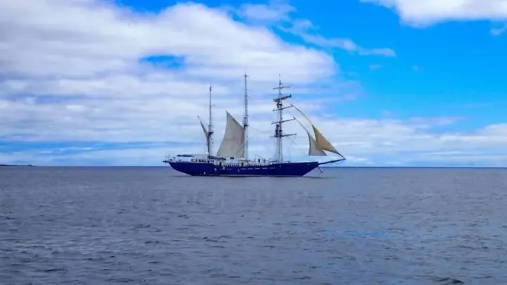 Giải Mã Giấc Mơ Thấy Sông Nước: Ý Nghĩa Đằng Sau Và Những Con Số May Mắn Ẩn Chứa