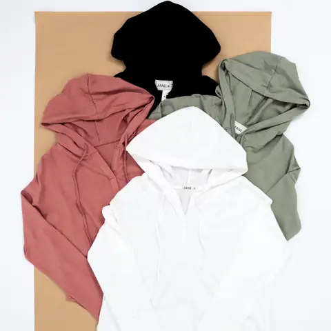 Giải Mã Giấc Mơ Thấy Quần Áo Rách: Ý Nghĩa Tâm Linh Và Những Con Số May Mắn