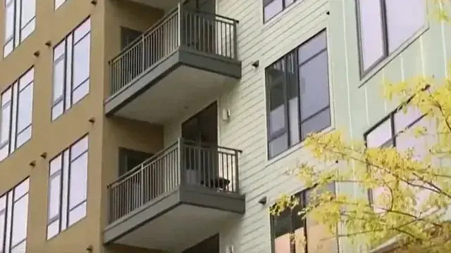 Giải Mã Giấc Mơ Sạt Lở Đất: Điềm Báo Gì Và Các Con Số May Mắn Liên Quan