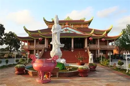 Giải Mã Giấc Mơ Thấy Thầy Tu: Điềm Báo Tốt Hay Xấu Cho Tương Lai?