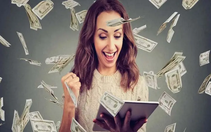 Giải Mã Giấc Mơ Thấy Trúng Số: Điềm Lành Hay Dữ Và Các Con Số May Mắn