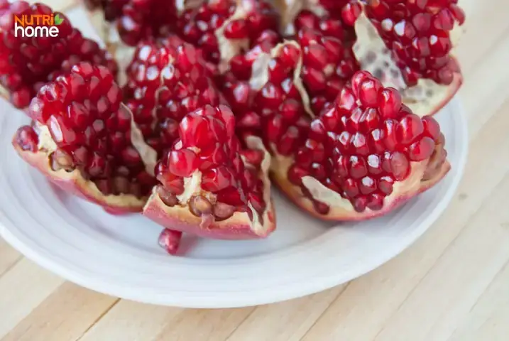 Giải Mã Chi Tiết Giấc Mơ Thấy Vàng Và Tiền: Điềm Báo Gì Và Con Số May Mắn Tương Ứng