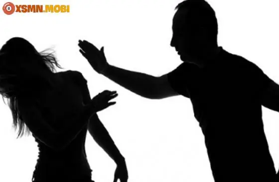 Giải Mã Ý Nghĩa Giấc Mơ Thấy Vợ Chồng Người Khác Đánh Nhau: Điềm Báo Gì Và Cách Hóa Giải?