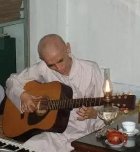 Ý Nghĩa Của Việc Nâng Bát Cúng Dường Trong Đời Sống Tâm Linh