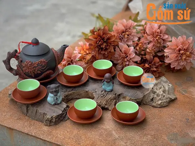 Cúng Dường Tam Bảo: Cẩm Nang Ý Nghĩa Và Những Phẩm Vật Nên Dâng