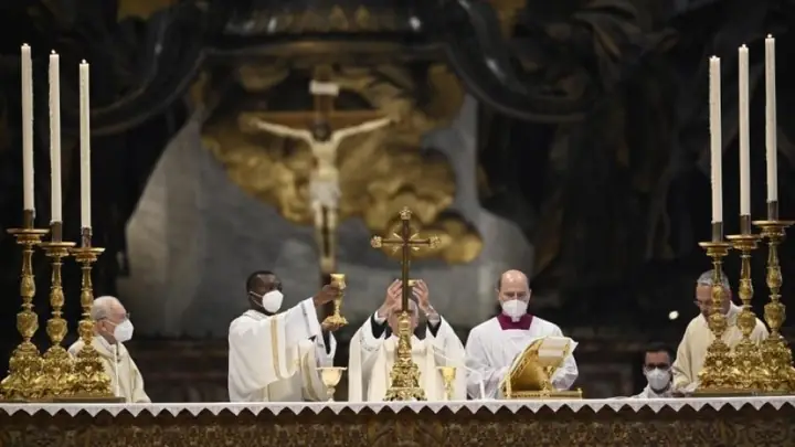 Nến Cúng Thắp Lại Được Không: Giải Đáp Chi Tiết Và Các Lưu Ý Quan Trọng Trong Văn Hóa Thờ Cúng