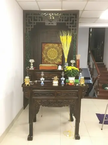 Top 5 Vị Trí Đặt Bàn Cúng Trong Phòng Mới Tốt Nhất Theo Phong Thủy