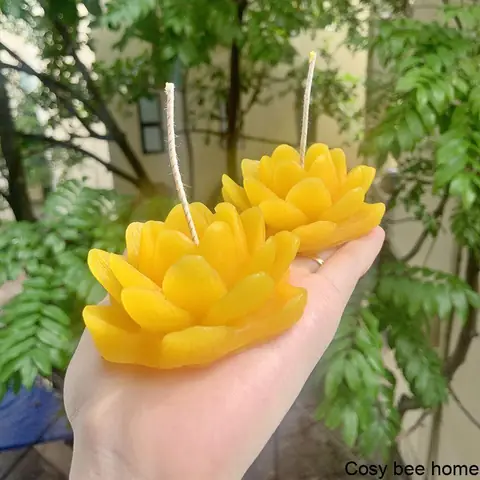 Nến Hoa Sen Cúng Phật: Ý Nghĩa Tâm Linh, Cách Chọn & Sử Dụng Đúng