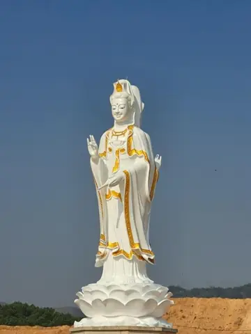 Cẩm Nang Toàn Tập Về Ngày Vía Quan Âm: Lễ Vật Và Văn Khấn Chuẩn Nhất