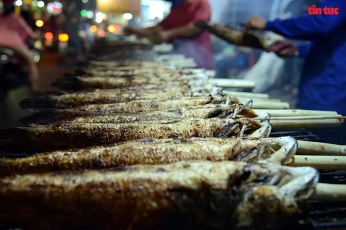 Ý Nghĩa Của Cúng Cá Nóc Trong Ngày Vía Thần Tài: Nguồn Gốc Và Những Điều Cần Biết