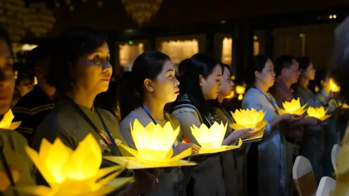 Lễ Vu Lan: Nên Cúng Hoa Gì Khi Mẹ Đã Khuất?