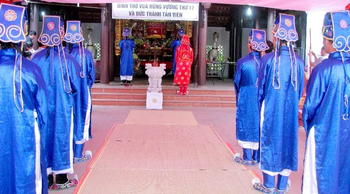 Nghi Lễ Thờ Cúng Hùng Vương: Cẩm Nang Toàn Tập Về Tín Ngưỡng Dân Tộc