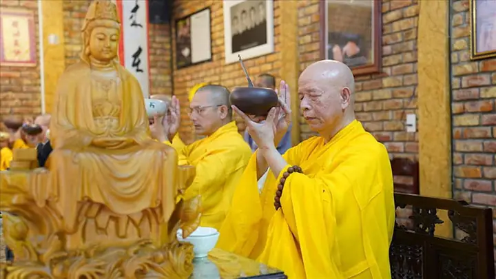 Hướng Dẫn Chi Tiết Nghi Thức Cúng Quá Đường Làng Mai