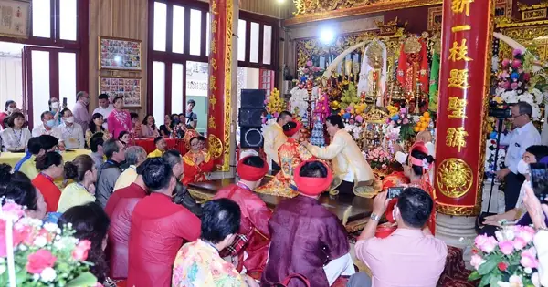 Nghi Thức Thực Hành Thờ Cúng Tam Phủ: Hướng Dẫn Chi Tiết Cho Người Mới Bắt Đầu