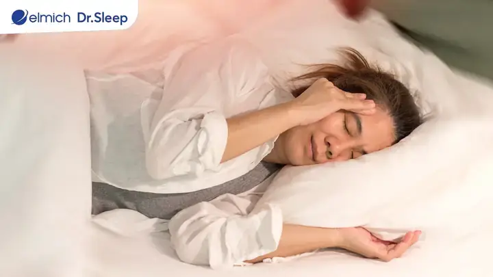 Tại Sao Ngủ Dậy Vẫn Nhớ Rõ Giấc Mơ? Nguyên Nhân & Giải Pháp Khoa Học